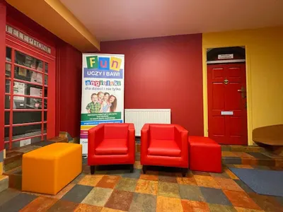 Fun uczy i bawi Joanna Nowak, angielski dla dzieci i młodzieży, kolonie dla dzieci